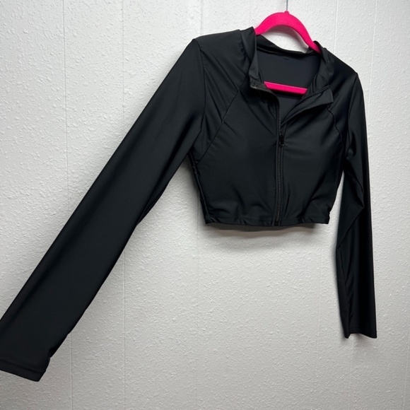 Womens Cropped Black Zip Up Top Small Coquette Chic Emo Punk Gorpcore Minimalist - Picture 3 of 9